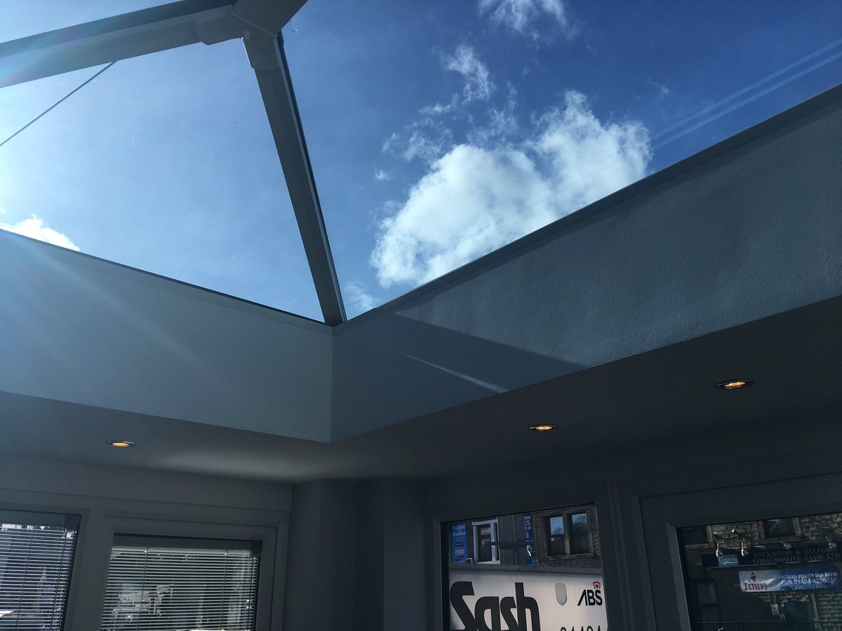 sashhomeimp's tweet photo. Come and see our new orangery with new #stratuslantern at our #Huddersfield showroom 🍊 https://t.co/u9beKvfwaq