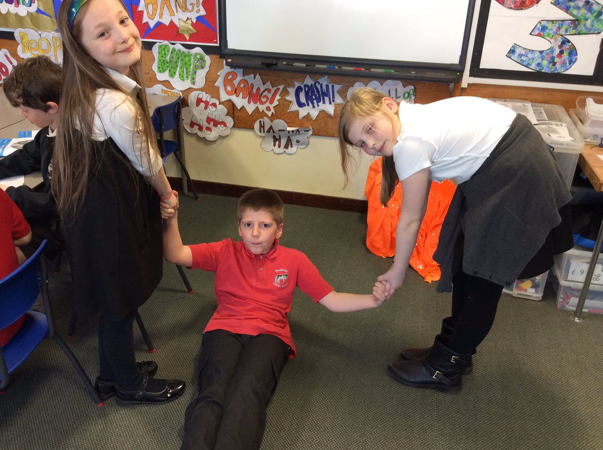WooldaleJ5S's tweet photo. Helping others- drama session about friendship #WJSpshce https://t.co/hTb9tGt6Gd