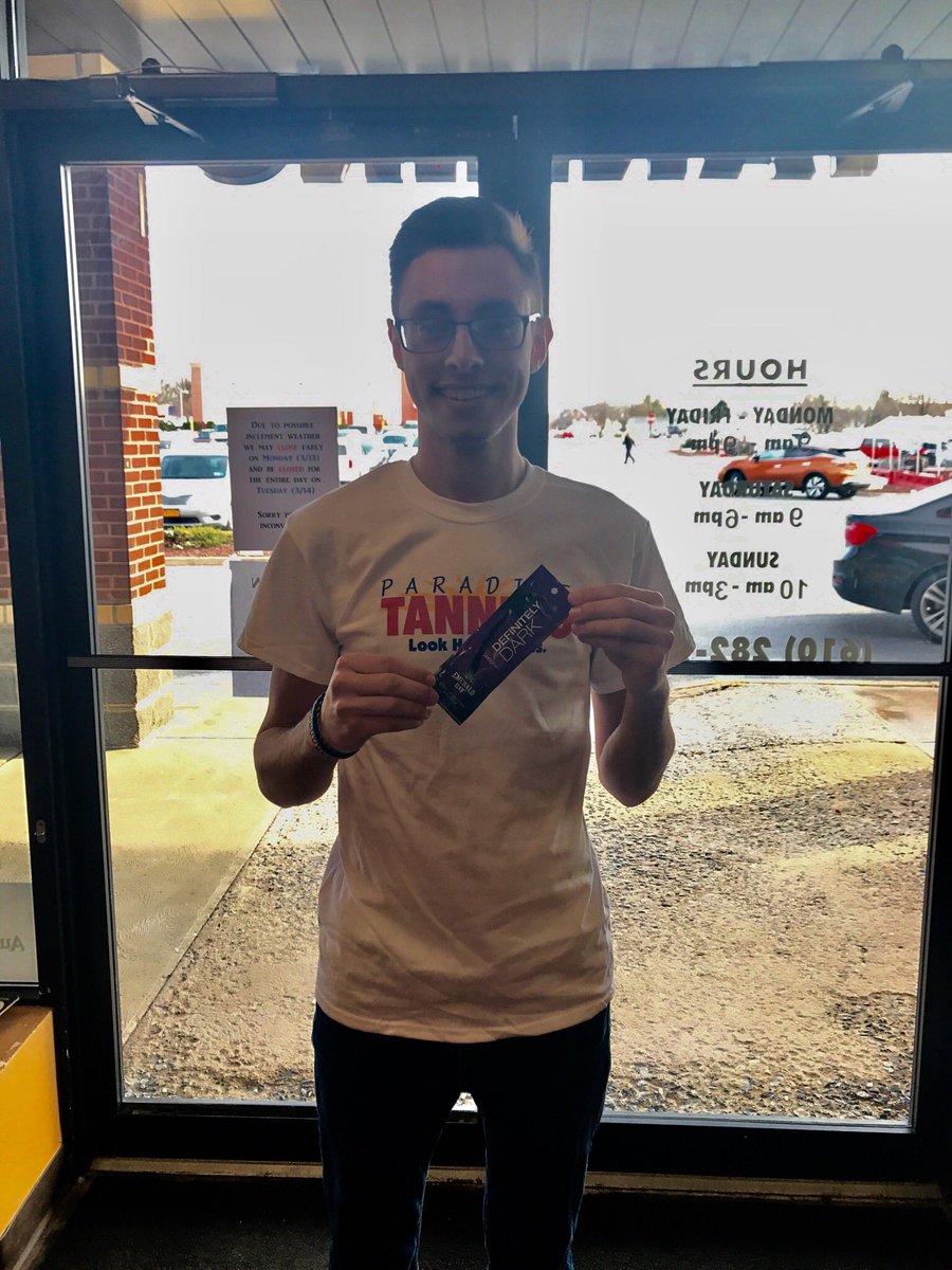 paradisecoop's tweet photo. Congratulations to our @Twitter winner @Kyle_Kern03! He is set for a tan Spring! 🌻🌴☀️#Tan #Tanning #Coopersburg #ParadiseTanning https://t.co/XQ5SZPMLnc