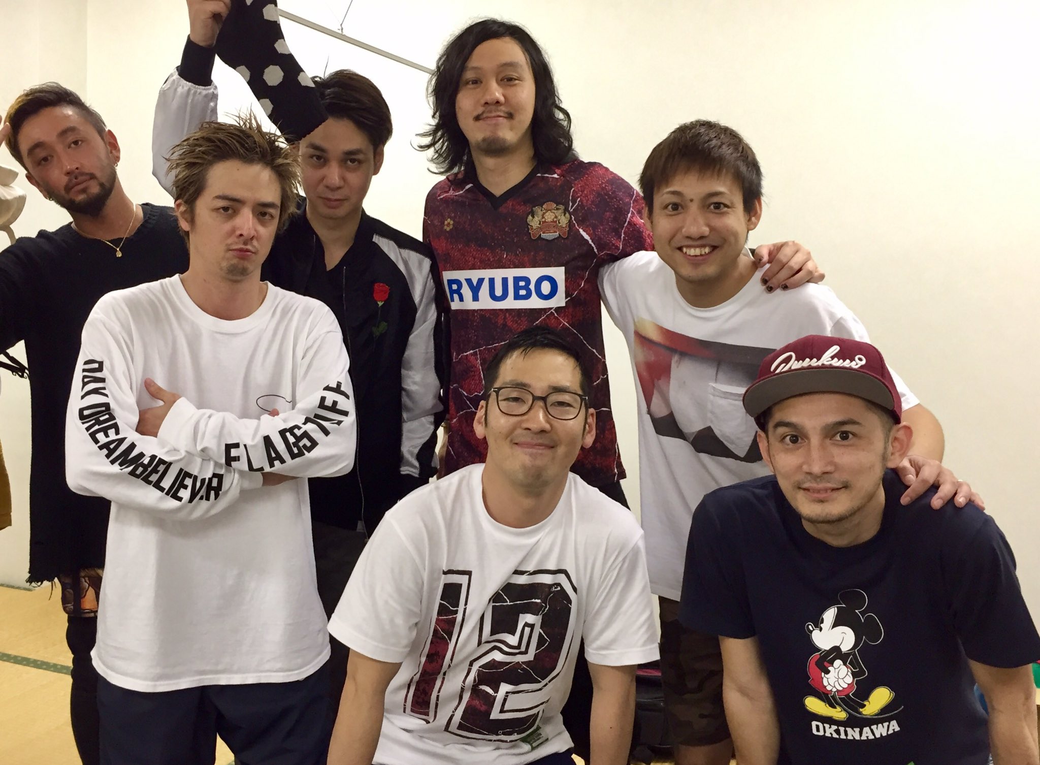 倉林啓士郎 Orange Rangeツアーファイナル お邪魔して来ました 最高でした ロベさん Naotoさん Hirokiくん有難うございましたm M Yohさんfc琉球ユニ着てくれてる Orangerange オレンジレンジ Fc琉球 吉田ロベルト 沖縄 T Co