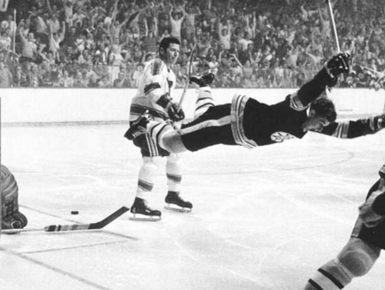 There\s only one number 4  .

Happy 69th birthday to a Boston great, Bobby Orr! 