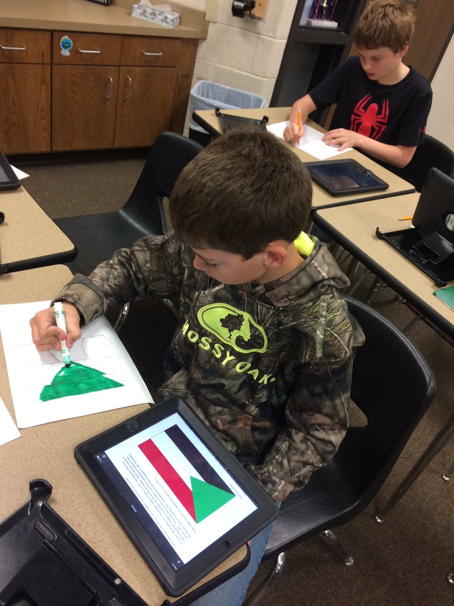 MrsHorton110's tweet photo. Flag creations from Third Period. #WeAreVan #VanMS #HortonEngaged https://t.co/qKHV2Bjosa