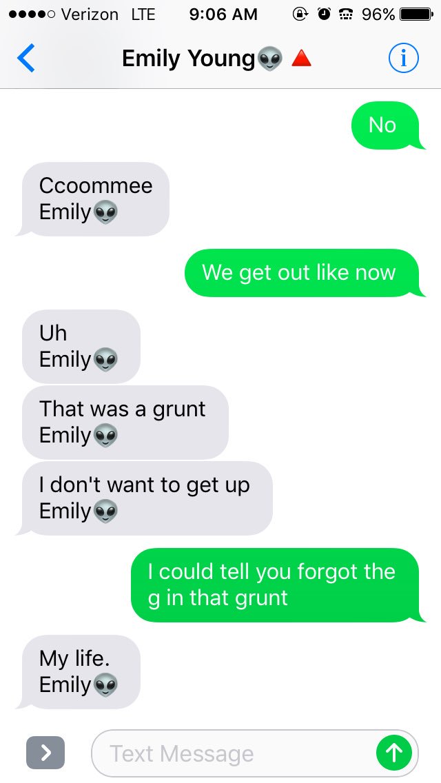 EmilyIsSingle's tweet image. Typical Monday morning conversation