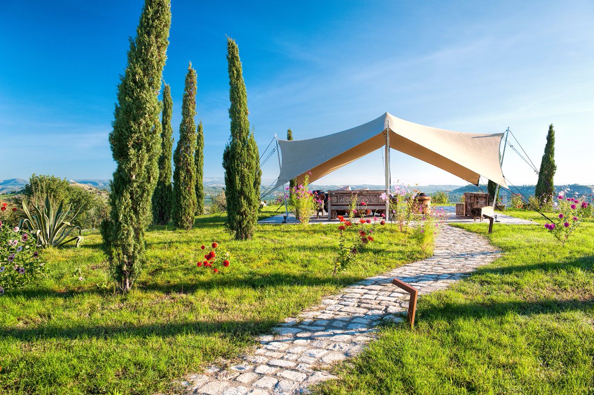 LongTravel's tweet photo. #Discover: Masseria Della Volpe

discover more -> https://t.co/QndYwyIt5Q

#MondayMotivation #MondayBlues #Holiday #Travel #Getaway #Summer https://t.co/i78OqdvSkC