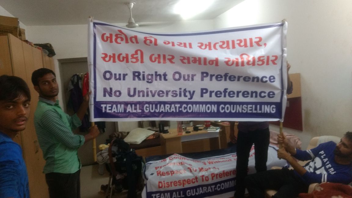 akshat_goklani's tweet photo. Rally Preperation #FightForRights https://t.co/9HwNvAX3Nq