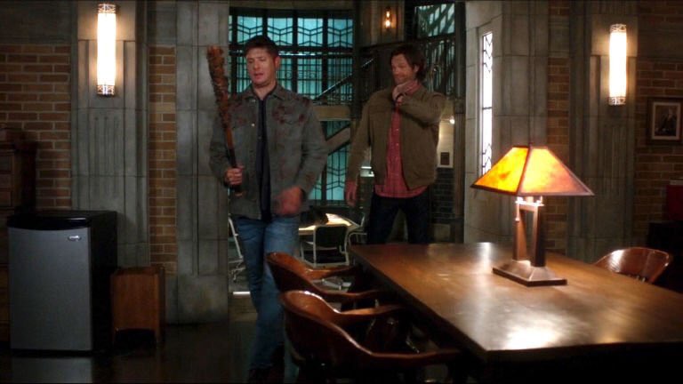HopelessMags's tweet photo. Supernatural and Lucille. 😏
#TheWalkingDead 
#Supernatural https://t.co/lbQWQALLxV