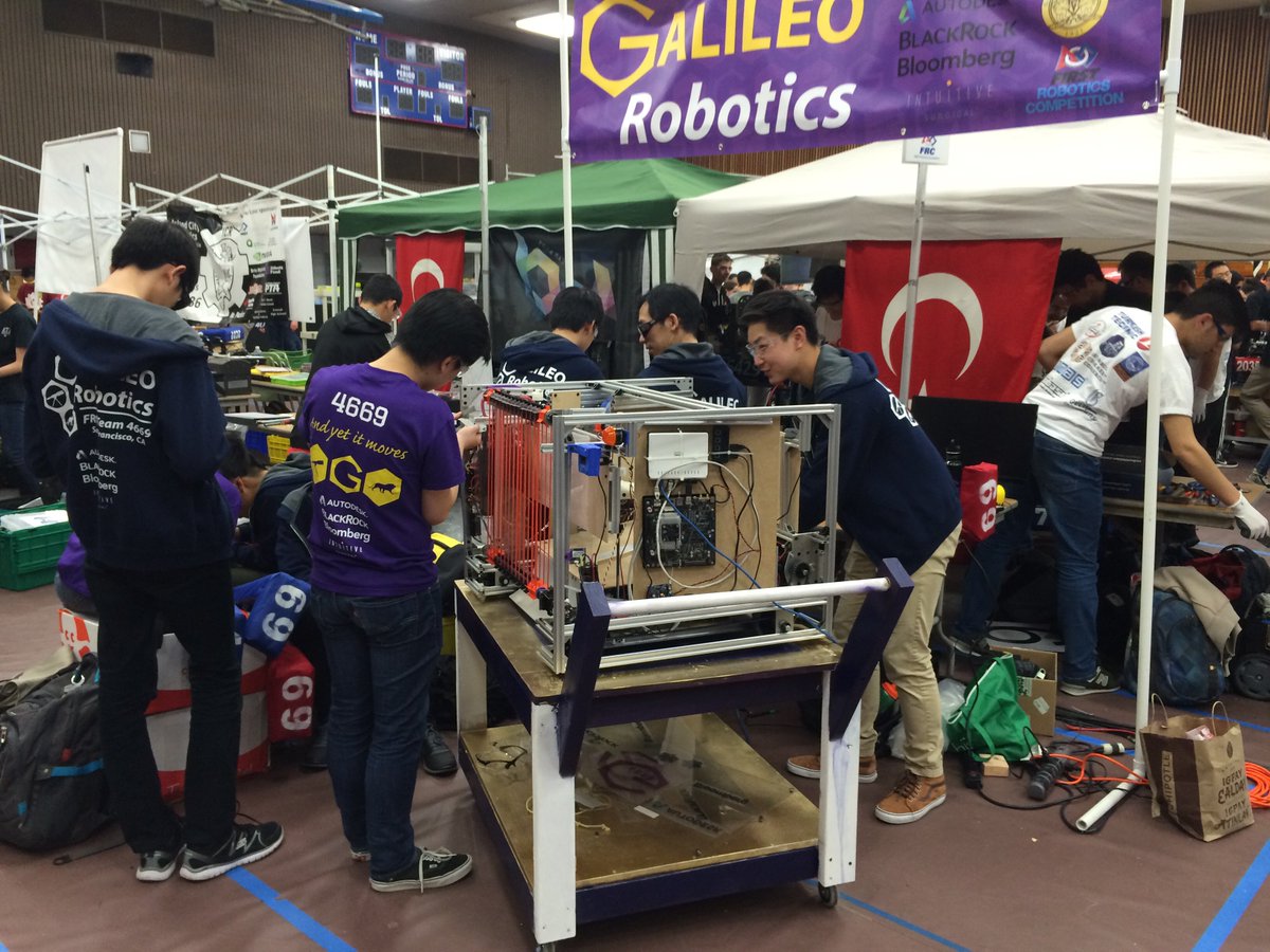 dantan2012's tweet photo. Lots of successes and failures for our robot at #frccasf but overall a great event! #omgrobots #firststeamworks #frc4669 #ghssf https://t.co/eu8hB0aqK5