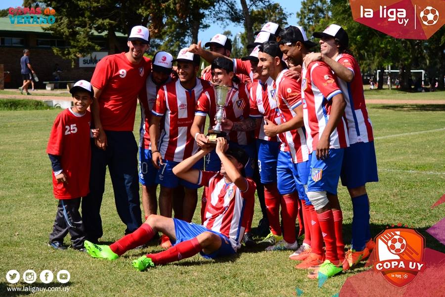 LaLigaUy's tweet photo. 🏆 #CopaUy #LaLigaUy
📊 Festejos Atlético Campeón
📷 Galería > https://t.co/A6YLMV2fWF https://t.co/H6ntf3lmsG