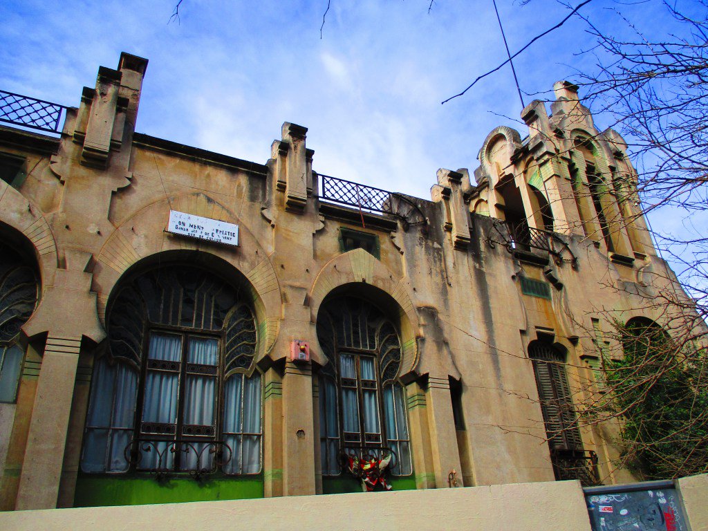 abseitsderrambl's tweet photo. #Barcelona #Modernisme #casatosquella #putxet #bcn #Katalonien #catalunyaescasateva… https://t.co/1929DCgSz1 https://t.co/krDdImtBmI