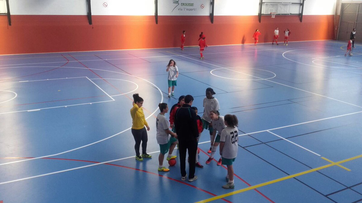 Claret Fuensanta FS (@claretfuensanta) on Twitter photo Las chicas cayeron en su visita a <a href="/AlborayaFS/">Alboraya FS</a> en el último partido liguero antes del paron, el sábado recibimos a Na Rovella a las 12h. Las chicas cayeron en su visita a <a href="/AlborayaFS/">Alboraya FS</a> en el último partido liguero antes del paron, el sábado recibimos a Na Rovella a las 12h.