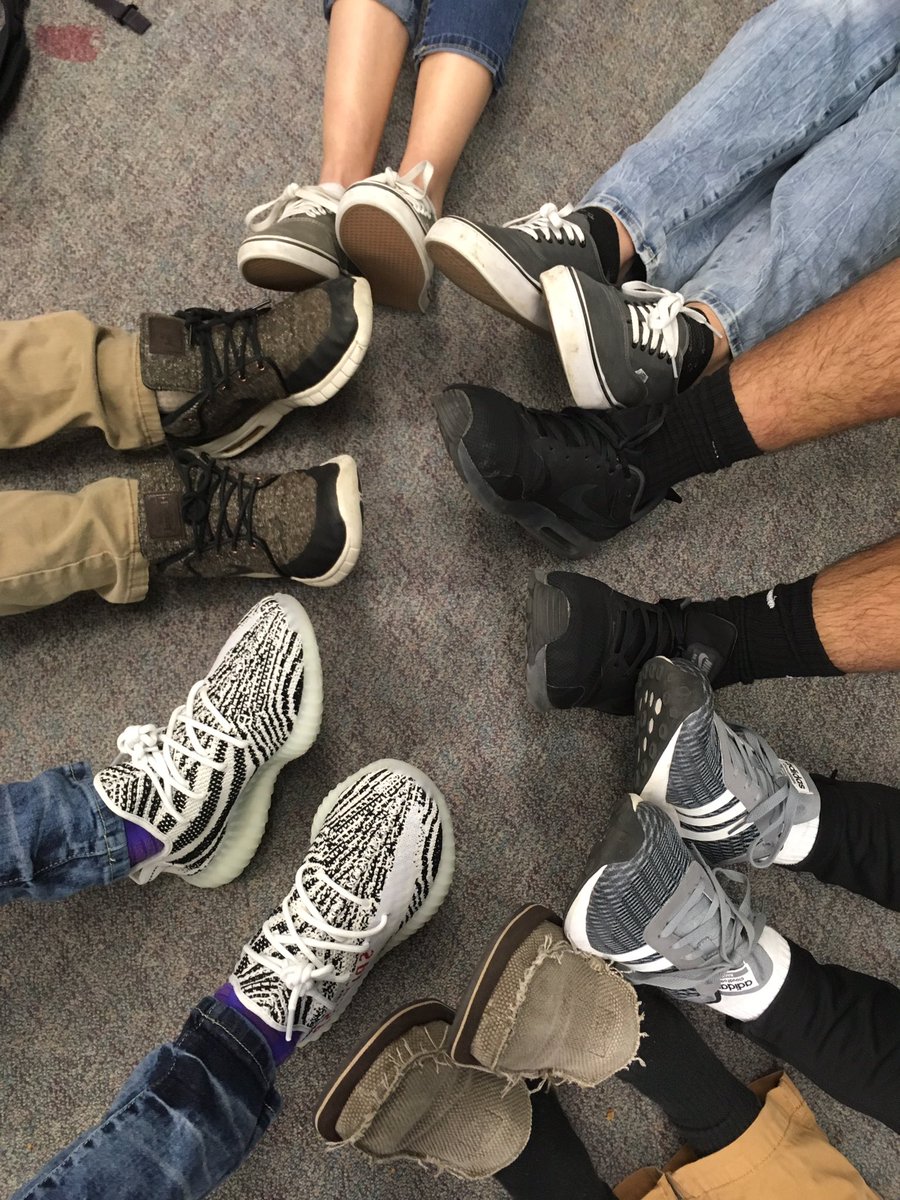 tribebiology's tweet photo. Creating Dichotomous keys to classify our shoes! #letsgetsorted #smellyfeet #biology1b #binomialnomenclature https://t.co/ItIRFbPGdV
