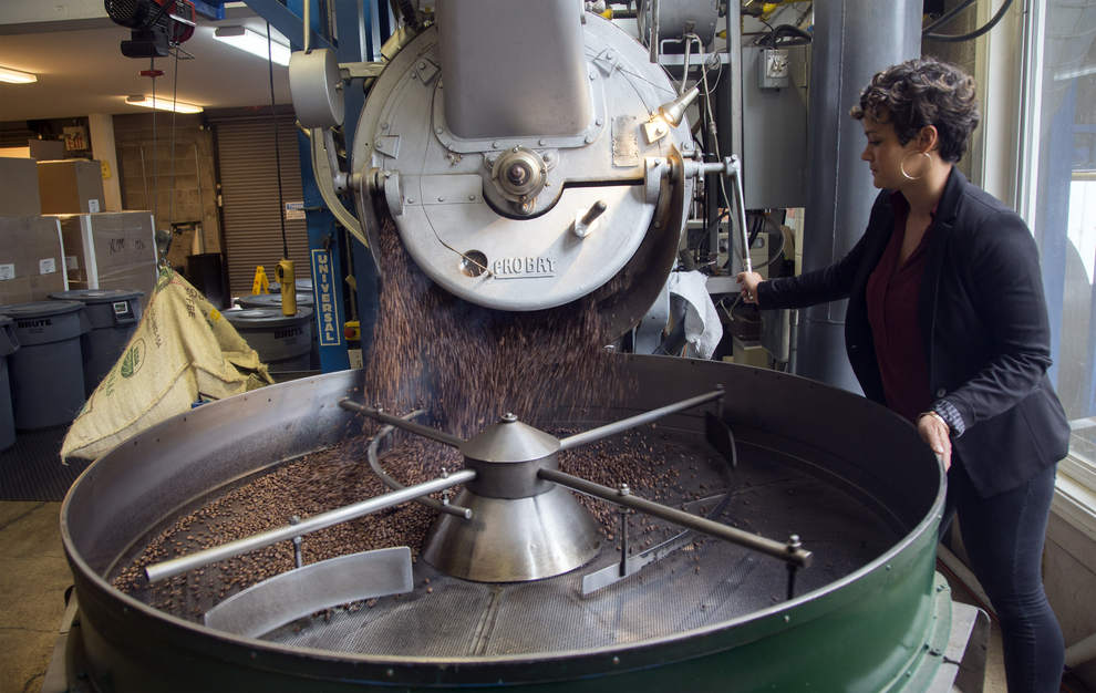 sburimcdonald's tweet photo. A double-shot of expansion for #Eugene #coffee entrepreneur @CafetoCoffee https://t.co/gaIbiUrdYA photos by @APNELSONPHOTOS #rgnews https://t.co/Wlu5xk3FSJ