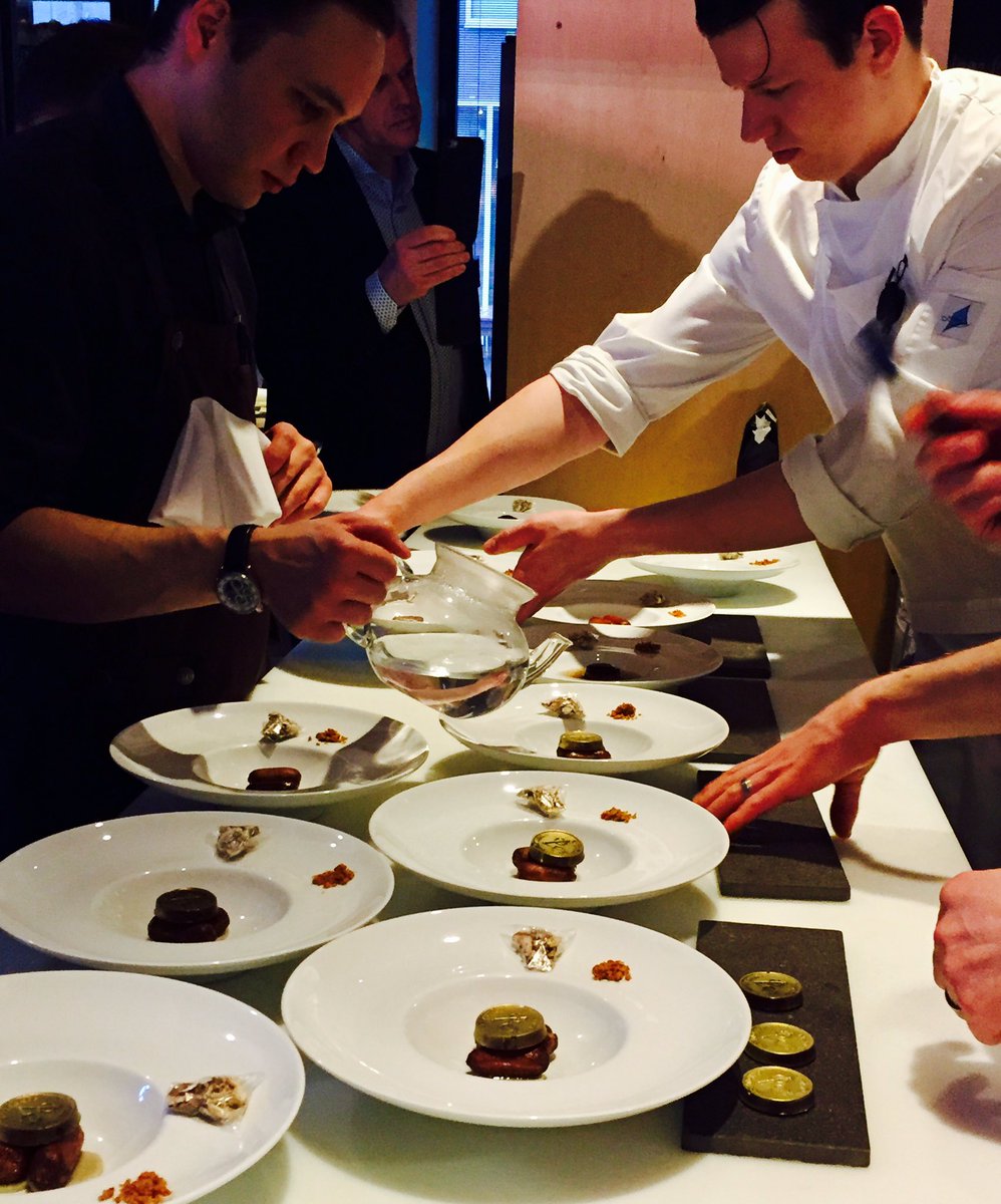 Dank voor de gastvrije ontvangst, het delen van het verhaal en top lunch! @lucNxavier #Bolenius #FondMakersLunch #CHEF #FML #1/5