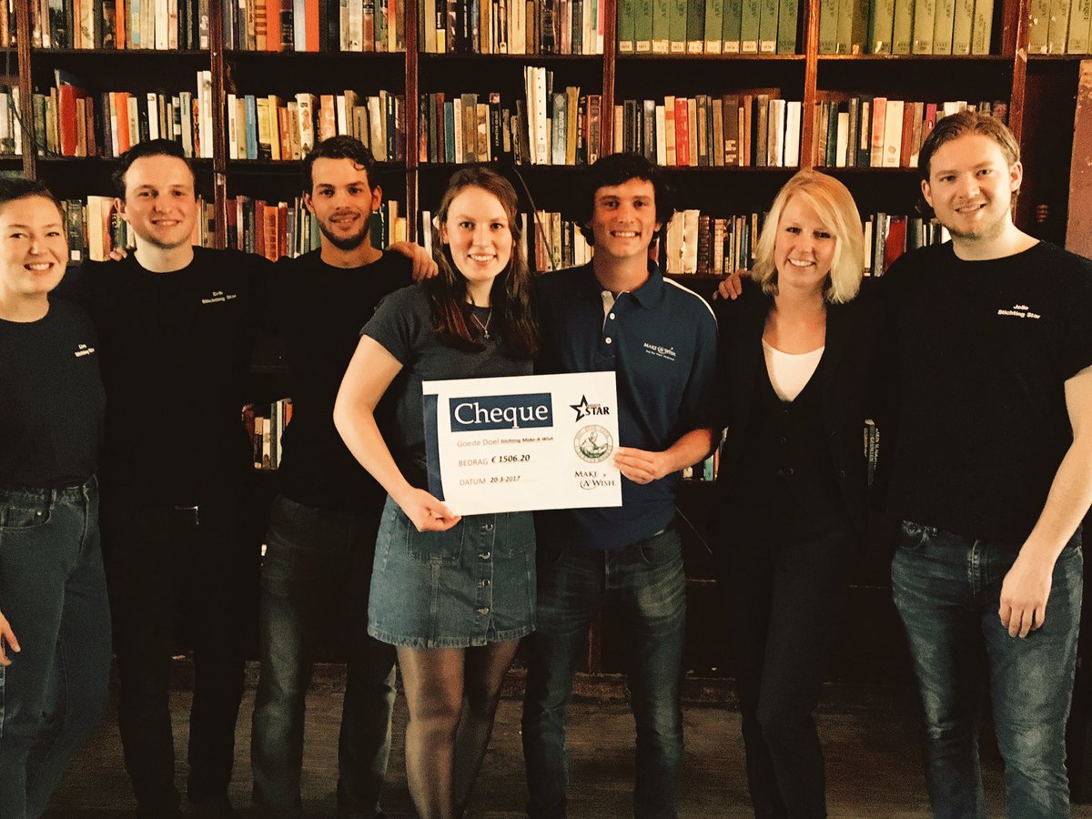 Met dank aan alle eerstejaars van Albertus heeft Stichting STAR een bedrag van €1506,20 mogen aanbieden aan <a href="/MakeaWishDrGr/">Make-A-Wish Dre/Gro</a>
