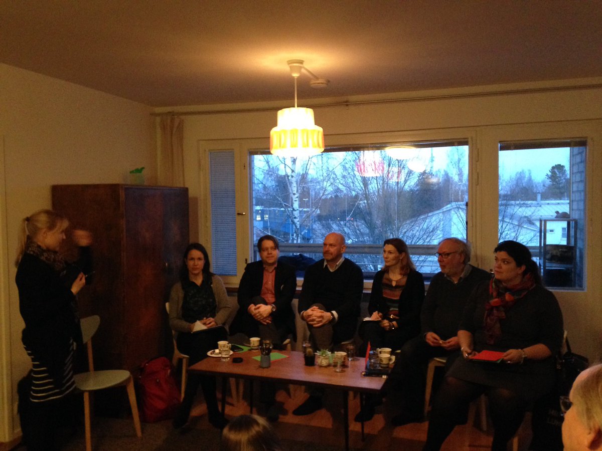 lpoyhonen's tweet photo. #olohuonetentti #kuntavaalit #haastaehdokkaasi https://t.co/d6mrYZYRhD