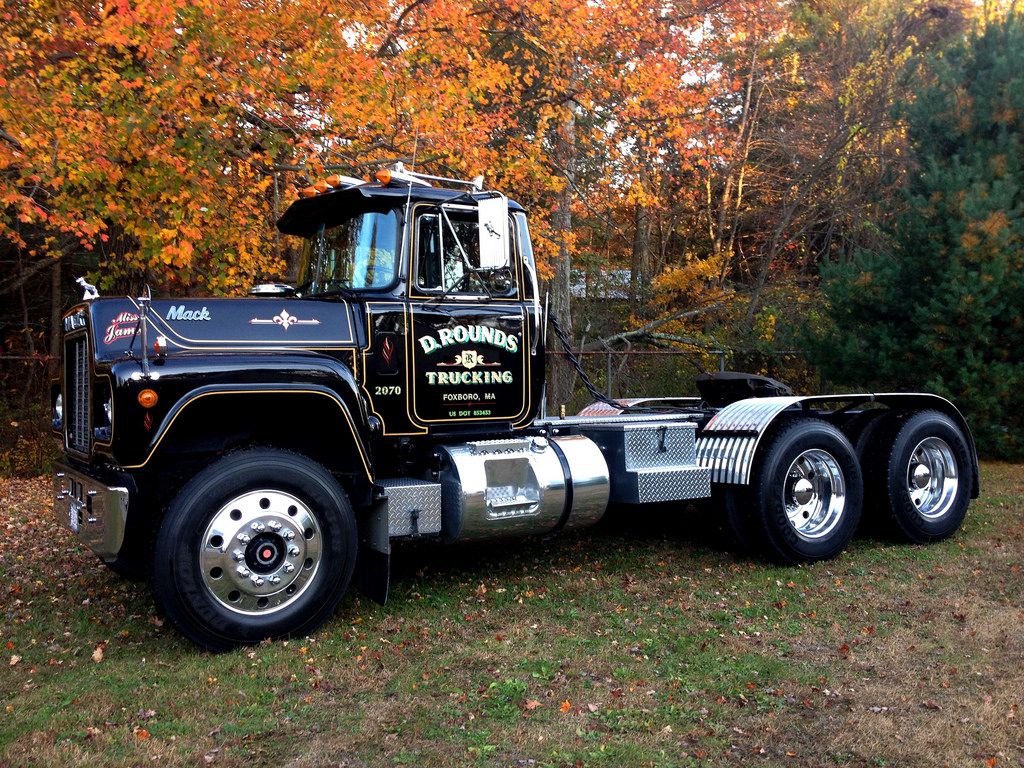 Nortrux Inc on Twitter Beautiful 1988 Mack  R  Model   