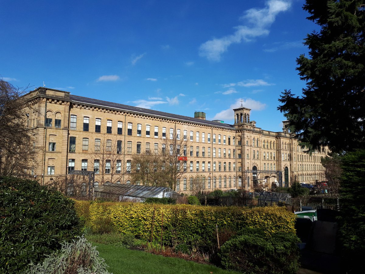 CatherineSimes's tweet photo. First day of spring in Saltaire at Salts Mill UNESCO world heritage site #springequinox #firstdayofspring #visitbradford @visitBradford https://t.co/V3XtlnDFkn
