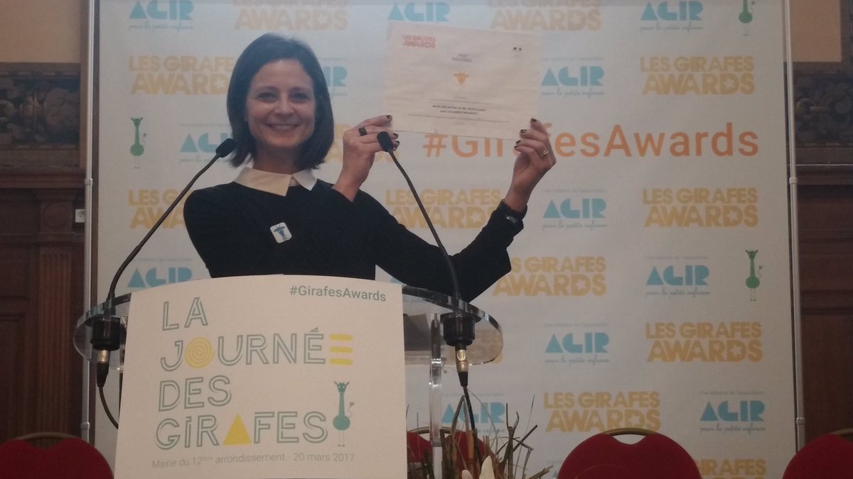 broglin_odile's tweet photo. Bravo à la crèche #people&amp;baby de Meudon ! L équipe a gagné le prix régional #GirafesAwards grâce à un superbe projet #zen et #enchanteur https://t.co/ooNY9mDhYs