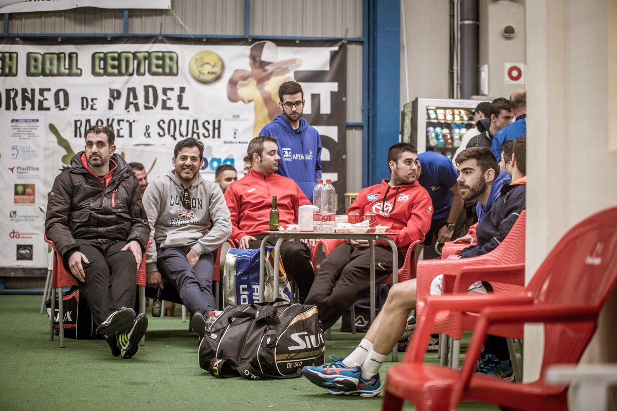 fotopadelAB's tweet photo. 1er Challenger HALCOURIER APT

https://t.co/Rn1HqZEDTA…

@halcourier @Padelfreak @AJPAA_APT #ALBACETE https://t.co/8UcQKs4pE5