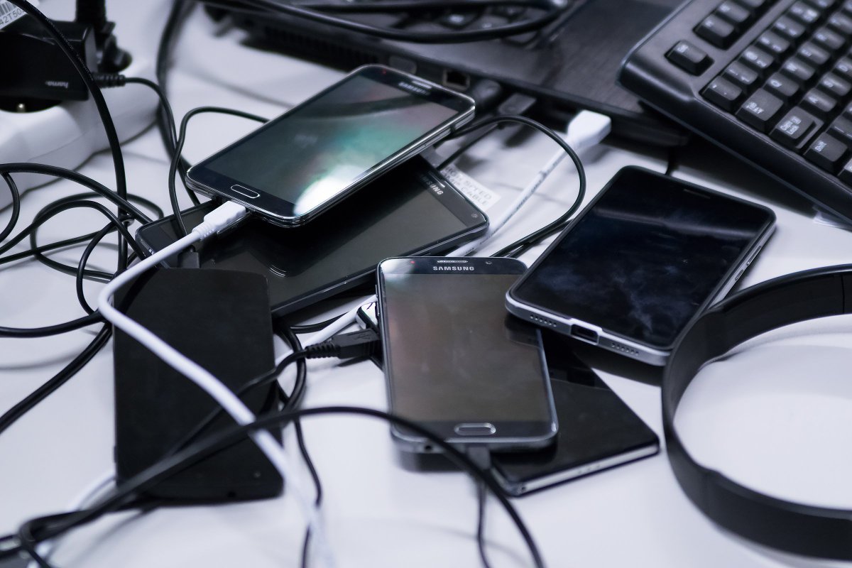 rqgames's tweet image. The long awaited spring finally came! 🌷 But seems like something opposite to spring cleaning is happening here now 😂 #TesterProblems