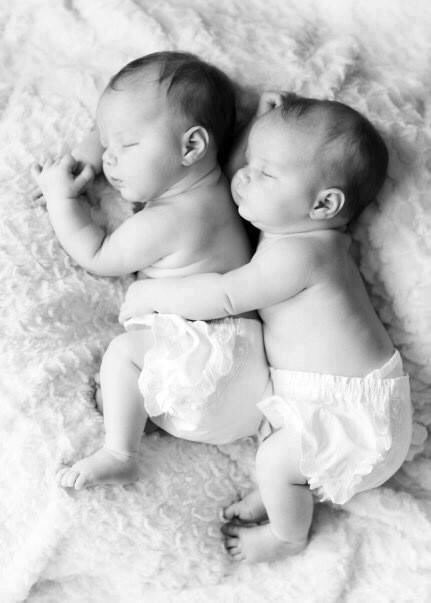 Dora___BA's tweet photo. Mis mellis adorados, los amo 💞♥️ #Milagros #Valentino https://t.co/papWGfmWxH