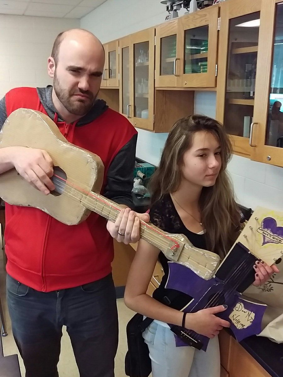 _on11's tweet photo. Prepping for the @DefinedSTEM Sound and Light DIY "Battle of the Bands" with @DBlabas #rsd122cares https://t.co/ceA8tU60yQ