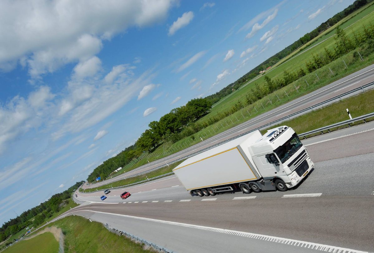 Managing risks to drivers in road transport bit.ly/2n14V4J

#driversafety #transport #logistics <a href="/EU_OSHA/">EU-OSHA 🇪🇺</a>