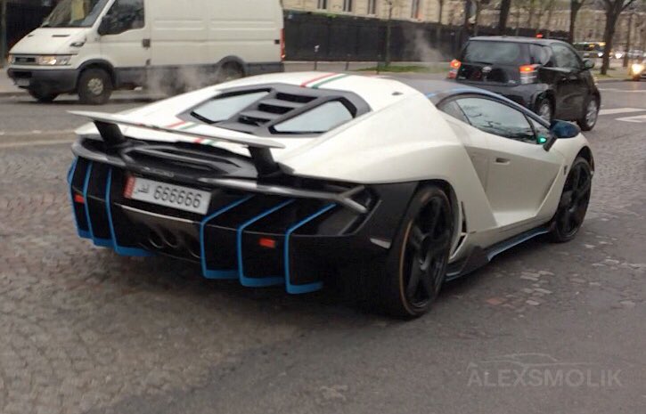 alexsmolik's tweet photo. Smoking hot @Lamborghini #Centenario !! First one seen in the world! #LamboCentenario #Paris #NoLamboNoParty #FirstSpot #Lamborghini https://t.co/No7JOJgfF2