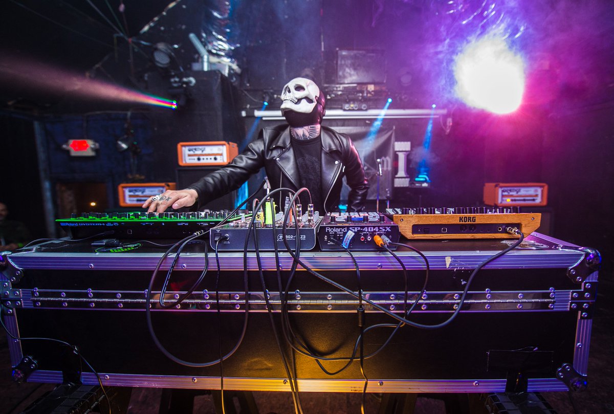 See the best photos from #SXSW featuring <a href="/dietcig/">☁️ diet cig ☁️</a>, Snail Mail (@LinZJordan4), <a href="/Weezer/">weezer</a> and <a href="/lizzo/">LIZZO</a>. 📷: <a href="/adamkissick/">Adam Kissick</a> n.pr/2nWMQnF