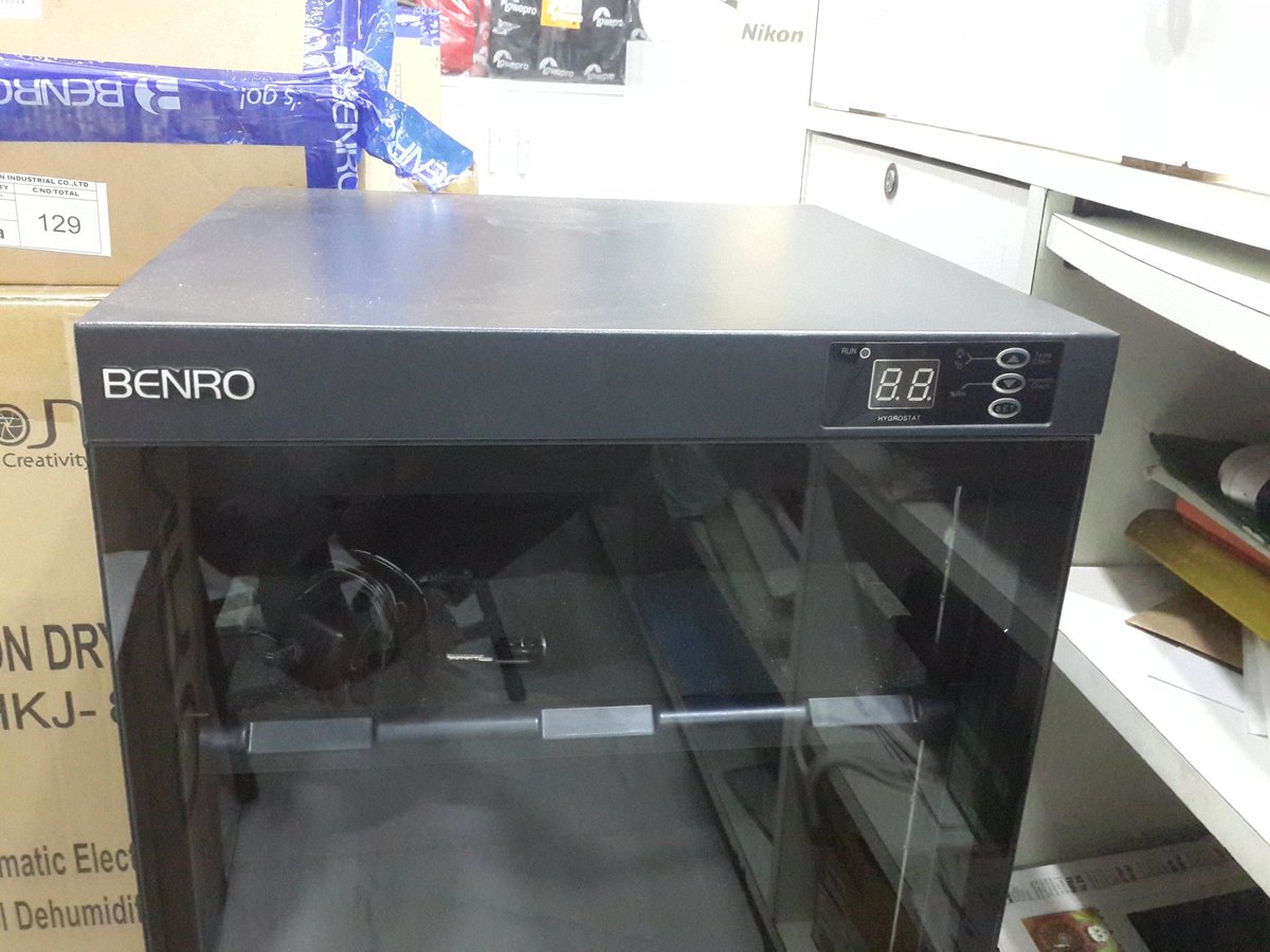 Sameer On Twitter Pre Owned Benro 100 Litres Dry Cabinet