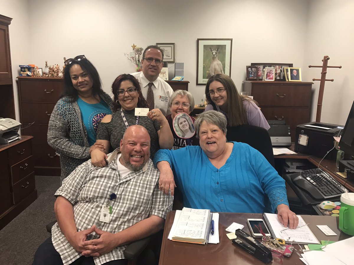 MaribelParra09's tweet photo. Tim millerick @ShermanISD @DowellDeloris https://t.co/rmLMvYSe4M