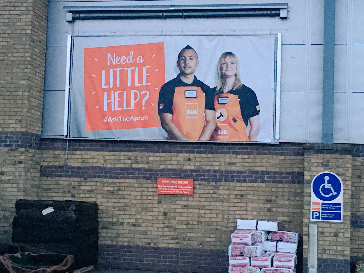 Did Dimitri Payet leave West Ham to work for B&Q? πβ½οΈ #WestHam #Payet #WHU https://t.co/J0oHWn8Jlw