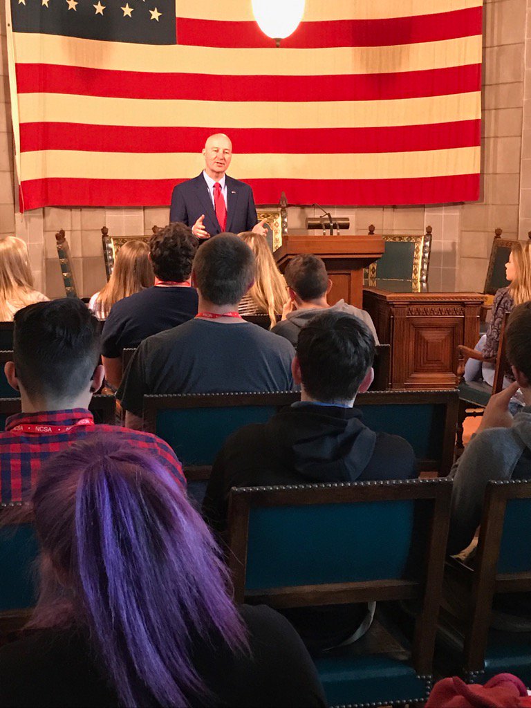 SRHarring's tweet photo. #NHSGov't listening to the Governor talk about his roles &amp; responsibilities. @norris160 #neleg #executivebranch https://t.co/tMP49HsP9m