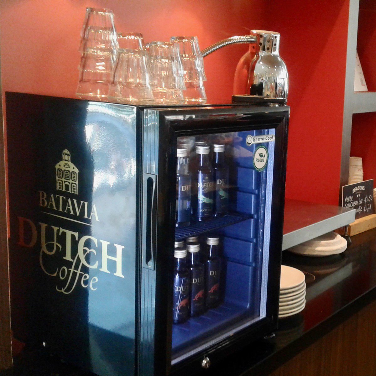 BataviaColdDrip's tweet photo. Bet your Mondays would be a lot better if you had this Batavia Dutch Coffee fridge in your office... https://t.co/qRy03ALYt4