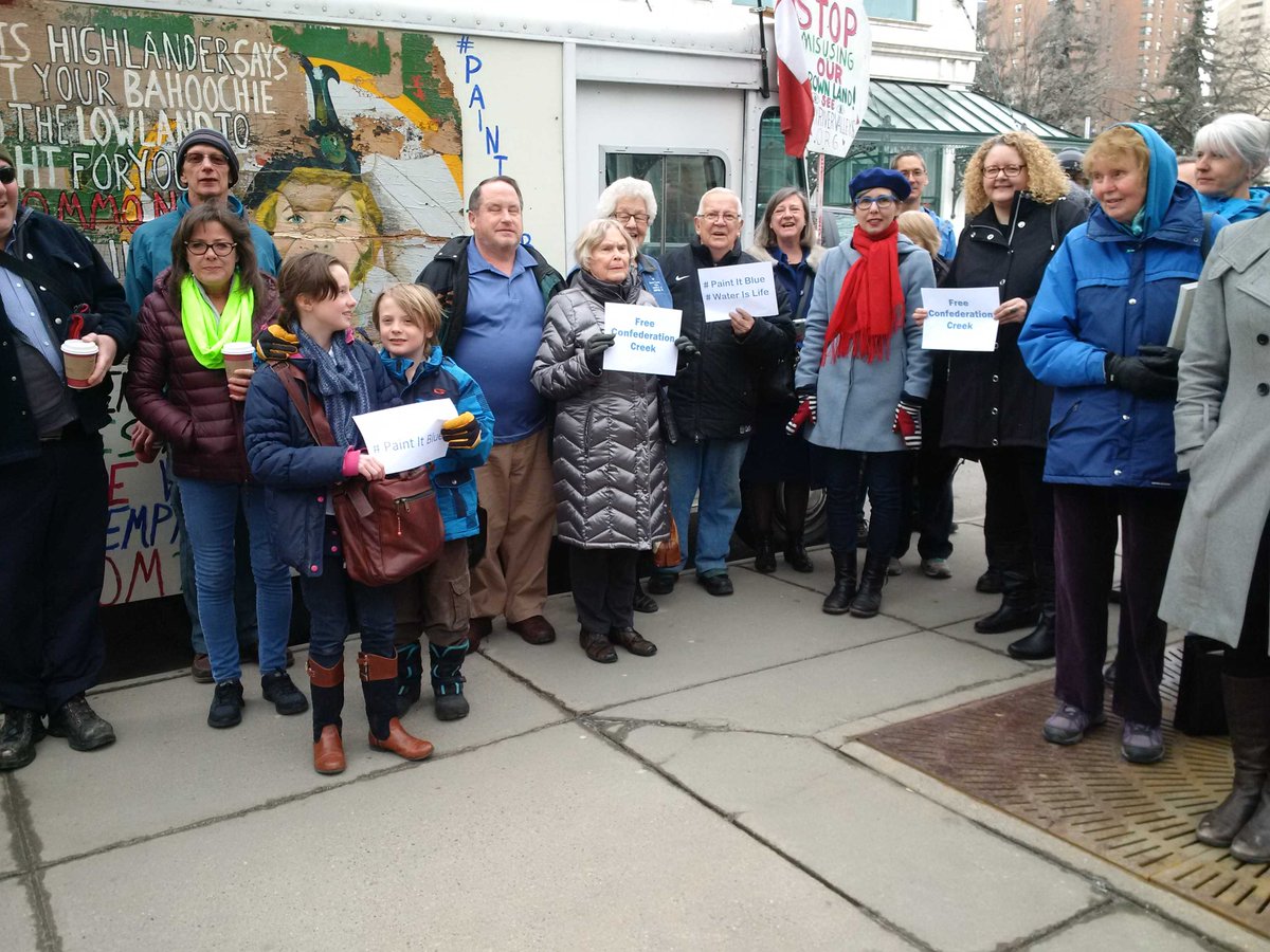 alisonabb's tweet image. Protest truck is here and so are the people! @TGCACalgary @ConfedCreek @AnnaliseAK