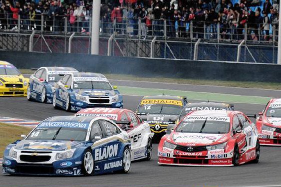 Vuelven a rugir los motores este fin de semana en el <a href="/distdeporte/">Distrito del Deporte</a> con el Súper TC 2000 en el Autódromo de la Ciudad.