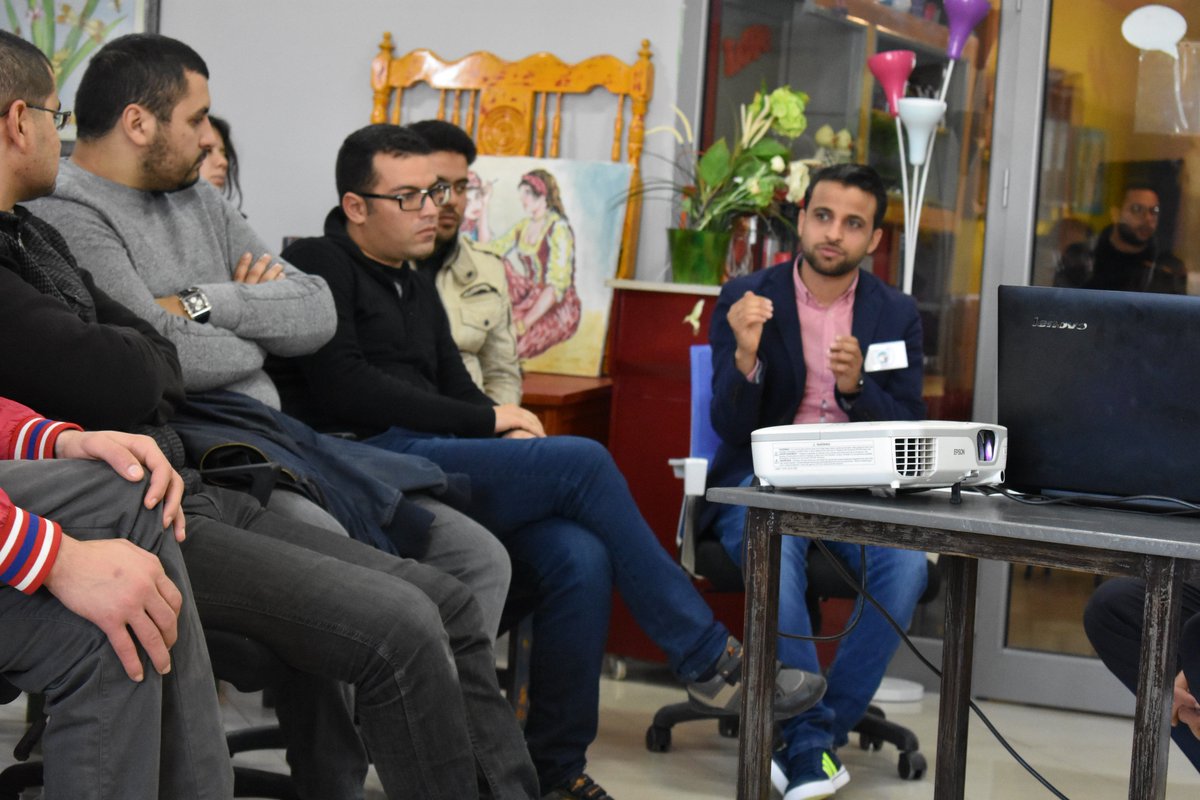 FreewaysAssoc's tweet photo. 1st  #PrestaShop #Tunis Meetup yesterday ! #OpenSource #ecommerce https://t.co/eJxwf4rhLP
