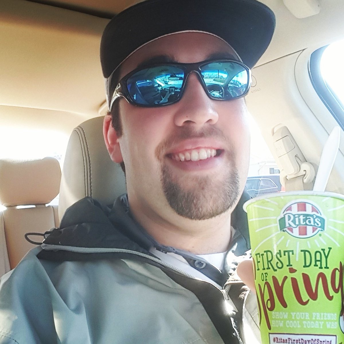 T_shell91's tweet image. A friendly reminder to get your FREE Rita's TODAY! Happy Spring! #RitasFirstDayofSpring #Ritas #Spring