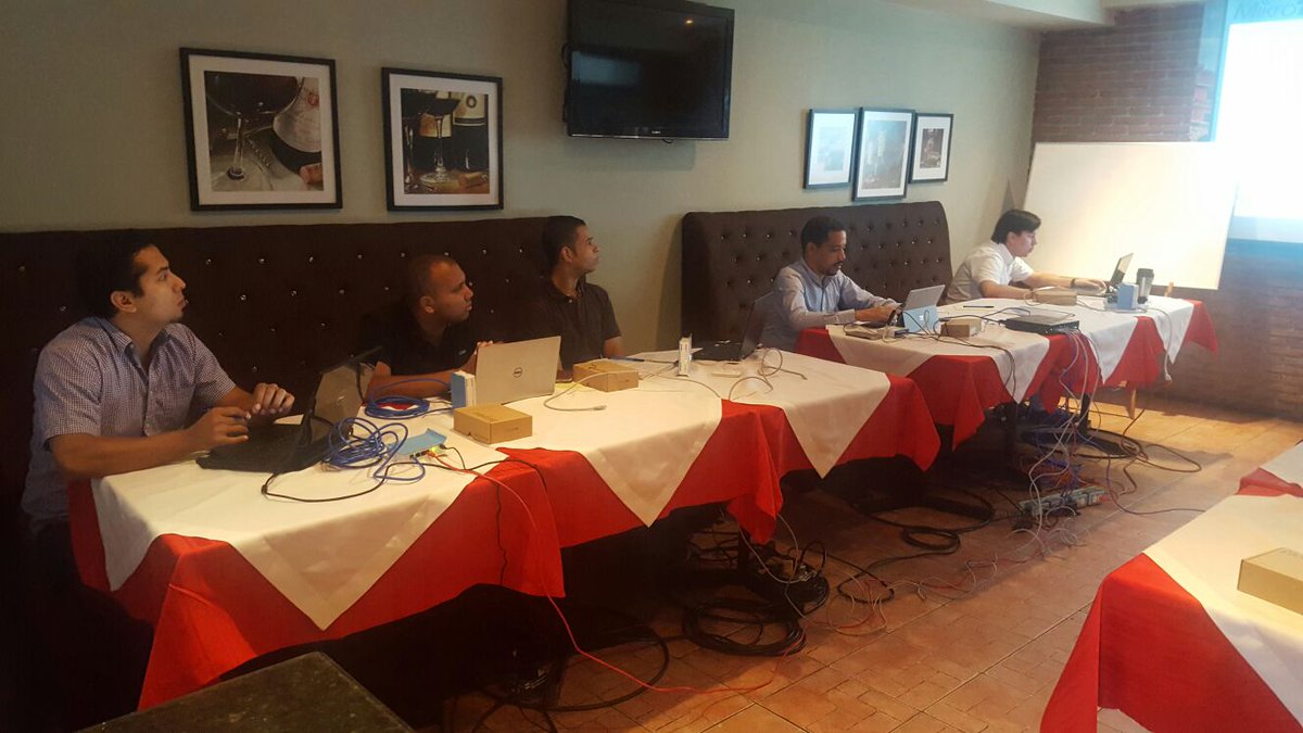 NDTrainingdr's tweet photo. Damos Inicio al Curso de Cerrtificación Mikrotik MTCNA en Santo Domingo, Suerte Para Todos!!! #NDTraining #NetSupply #Redes #Mikrotik #MTCNA https://t.co/QCBlBVDiFq