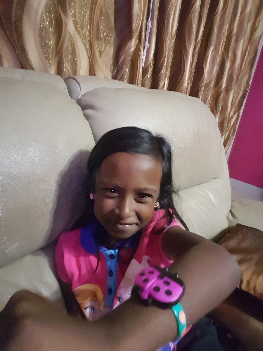 ADavanund's tweet photo. #KinderJoyToy..........Deepika Celine Davanund https://t.co/yOcVPxB8JS