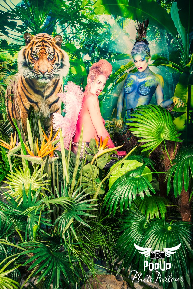 It was wild in the jungle. Glad we remembered to feed the cat! #PopUpPhotoParlour #LuxuryEvents #eventprofs #experiential #photosets