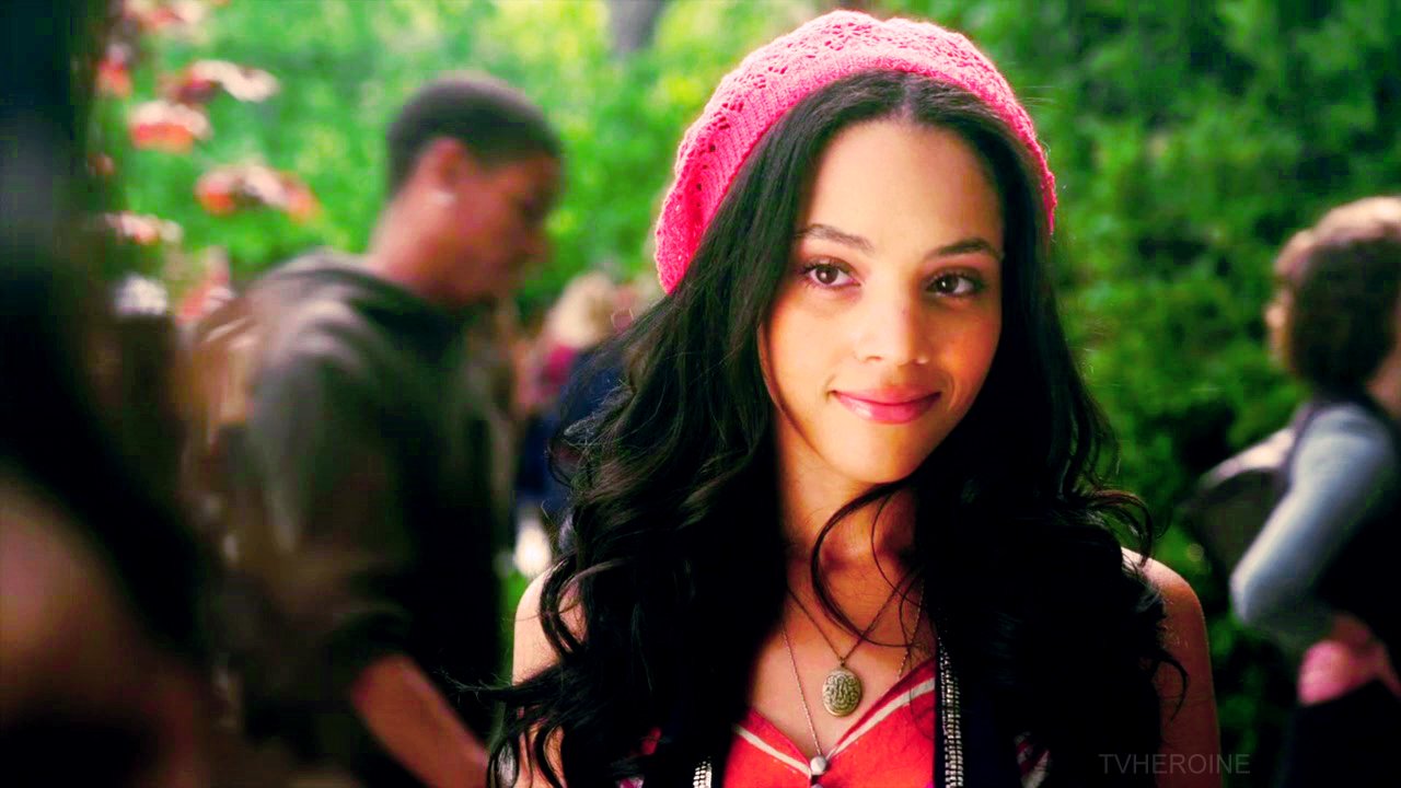 Happy Birthday to the beautiful (Kendra)!/ Joyeux anniversaire à Bianca Lawson !  