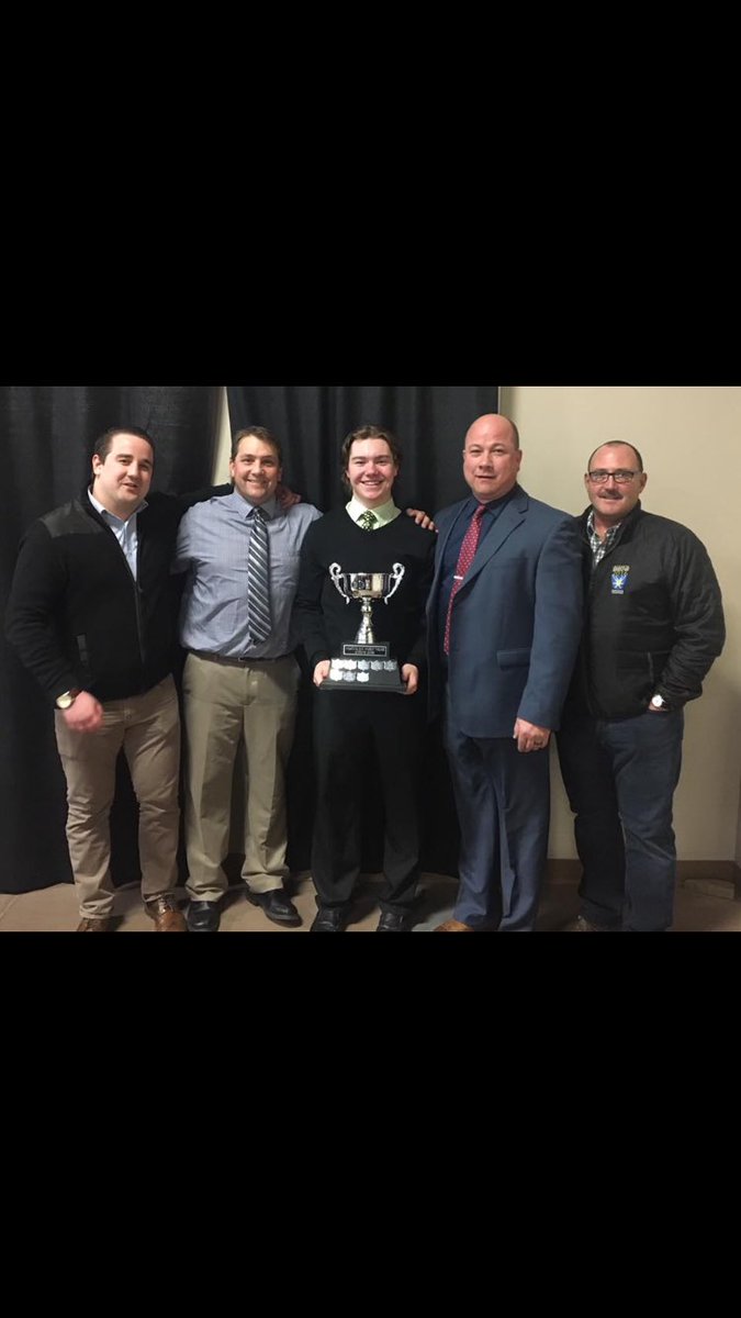 Tucks_923's tweet photo. A big thanks to my parents and family for all the support throughout my Minor Hockey. And another big thanks to @SEAC_hockey a great 3 years https://t.co/cZ5fa6PNX3