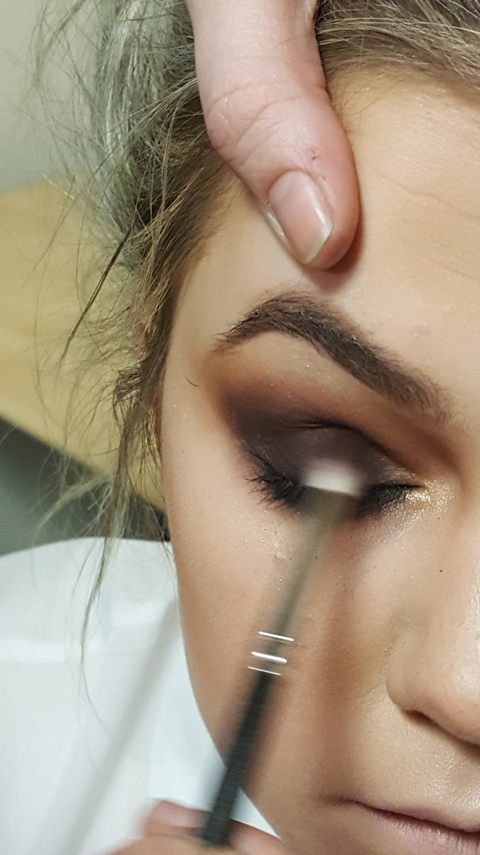 GvrtBelfast's tweet photo. #smokeyEye #festivalEye #MACmake-up https://t.co/kpuowaGEPQ