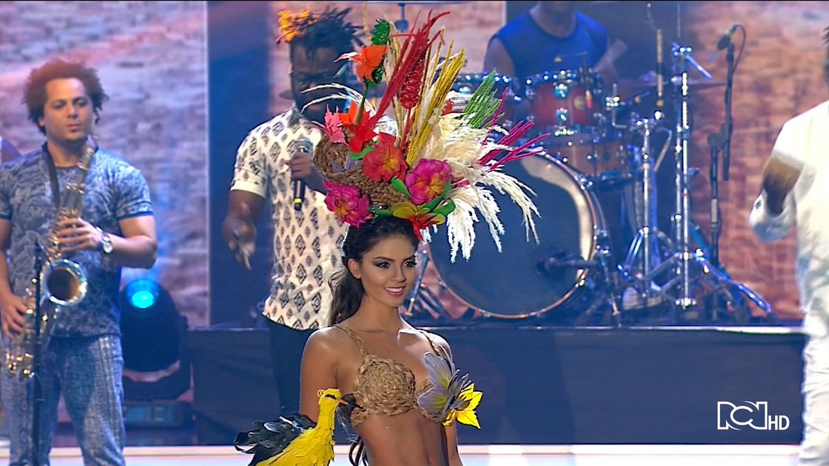 CanalRCN's tweet photo. ¿Cómo les han parecido hasta ahora los trajes artesanales de las candidatas? 

Participen con #SeñoritaColombia https://t.co/ILvuNEhfDs https://t.co/4e9Is3k1hN