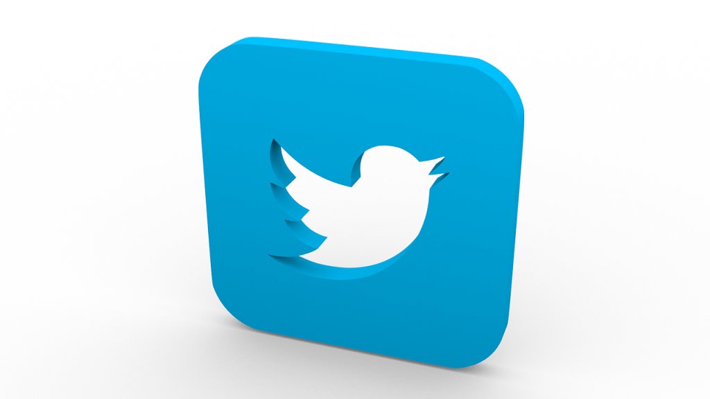 RochelleRugg's tweet photo. Should Online Forums be Open For Business in Elementary Classrooms? #eci834 https://t.co/Fy5xsPc8F3 https://t.co/JEuan5PAL8