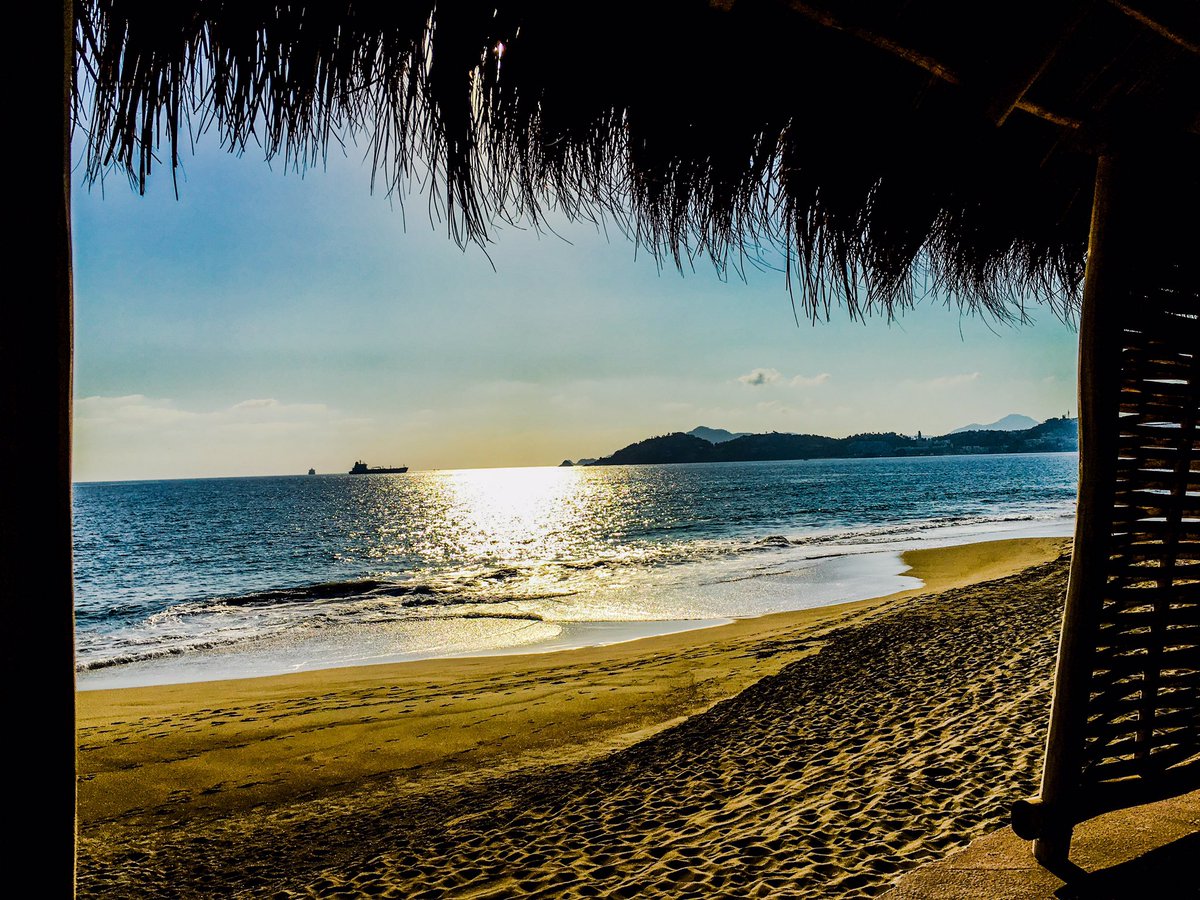 marcecoleman's tweet photo. Cualquier tarde en Manzanillo 🇲🇽#Colima #VisitMexico #CapturaMexico https://t.co/ZPcVx5c3JE