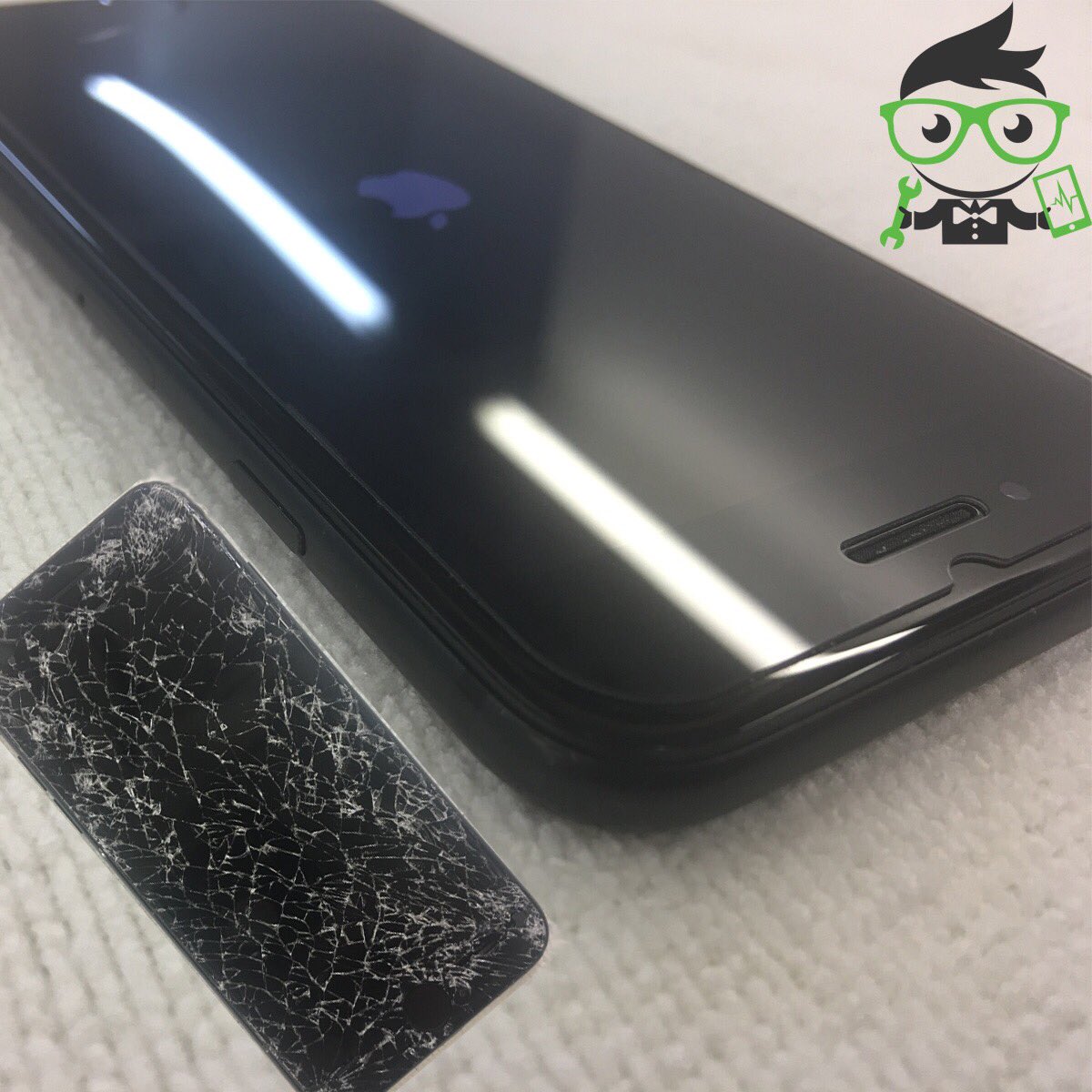 CrackdMobile's tweet image. Some phones need more ❤️ than others, this #iphone7 fell from a #motorcycle at 50mph today!  #Crackd can #Repair it no problem