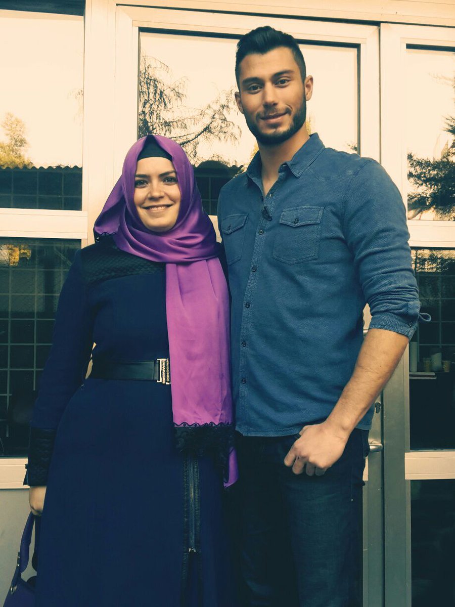 Ne gundu ama iyi ki geldin çok ozlenmissin  @EUbeyli   bugünü hiç unutamiyorum 😊😊😊😊