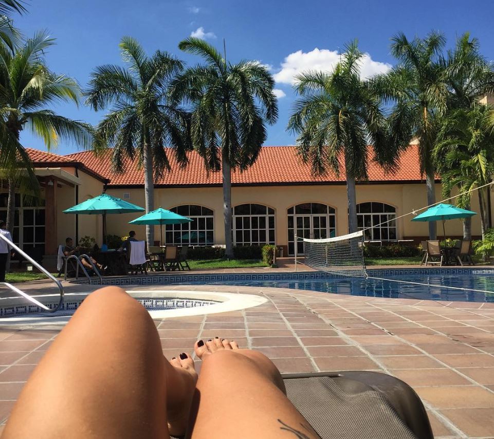 ☀💦 Si no puedes contra las altas temperarutas, disfrútalas. Fotografía: analaexploradora
#hotelqualitysv